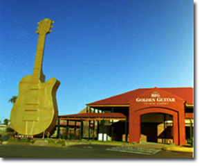 Tamworth - Golden Gitar